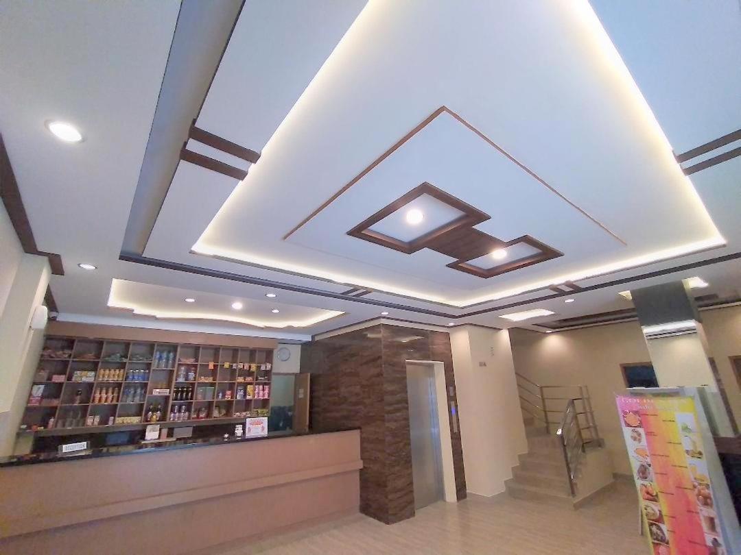 Golden Inn Ambon Dış mekan fotoğraf